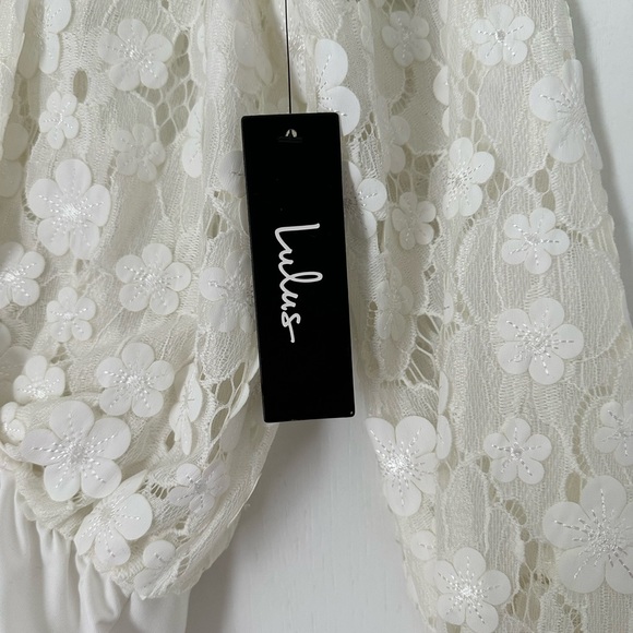 Lulu’s NWT Floral Bodysuit - Picture 3 of 6